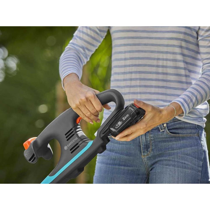 Gardena EasyCut 40/18V P4A akkukäyttöinen pensasleikkuri, 18 V, 40 cm