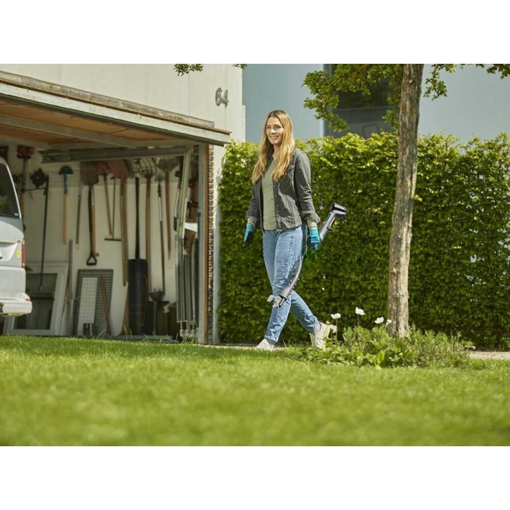 Gardena EasyCut 110/18V P4A oksasakset, 18 V, 2 Ah, kiinteä varsi