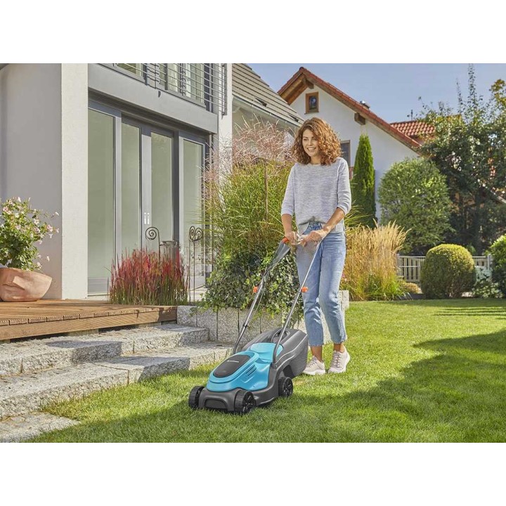Gardena PowerMax 30/18V P4A akkuruohonleikkuri, 30 cm, 18 V, 4 Ah