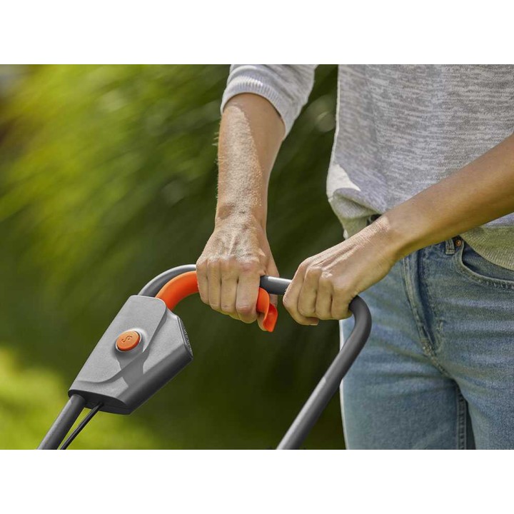 Gardena PowerMax 30/18V P4A akkuruohonleikkuri, 30 cm, 18 V, 4 Ah