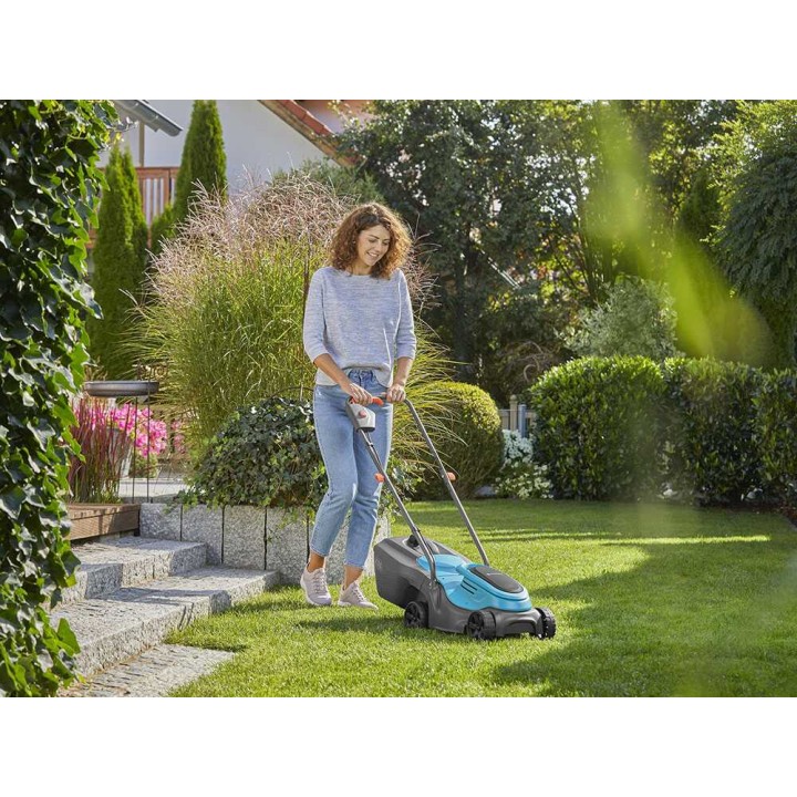 Gardena PowerMax 30/18V P4A akkuruohonleikkuri, 30 cm, 18 V, 4 Ah