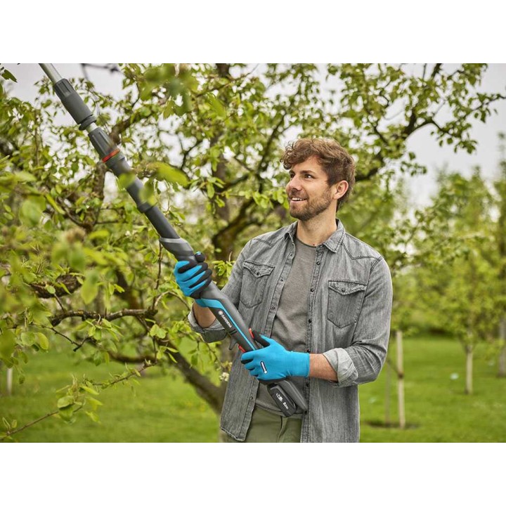 Gardena HighCut 250/18V P4A akkuoksasakset, teleskooppivarsi, 18 V, 2 Ah