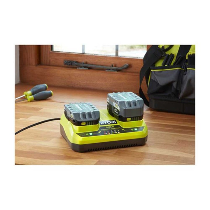 RYOBI RC18240 kaksipaikkainen akkulaturi, 18 V