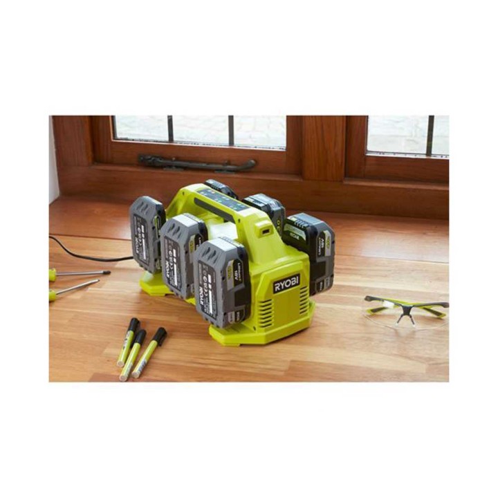 RYOBI RC18640 kuusipaikkainen 18 V -akkulaturi