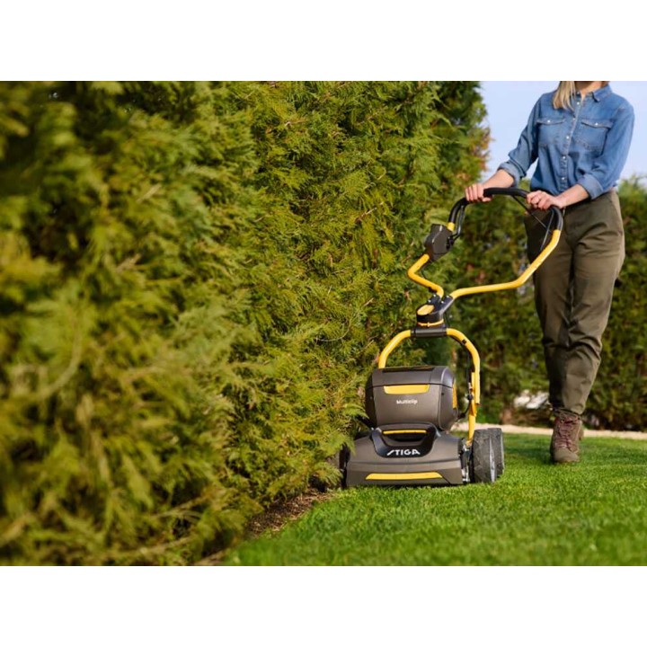 Stiga Multiclip 747e V Kit akkuruohonleikkuri, 45 cm, 2 × 48 V 4 Ah