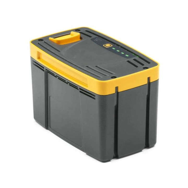 Stiga Multiclip 547 AE Kit -akkuruohonleikkuri, 48 V, 4 Ah, 45 cm