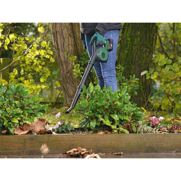 Bosch UniversalLeafBlower18V-130 akkulehtipuhallin, 18 V, 2,5 Ah