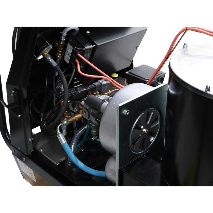 Idromatic Astra 150.15 kuumavesipesuri, kolmivaiheinen, 150 bar, 900 l/h