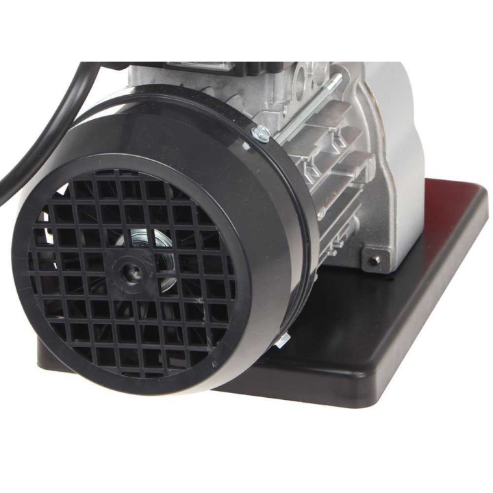 Tre Spade TC-8 YOUNG sähköinen lihamylly, 300 W, N. 8, 230 V