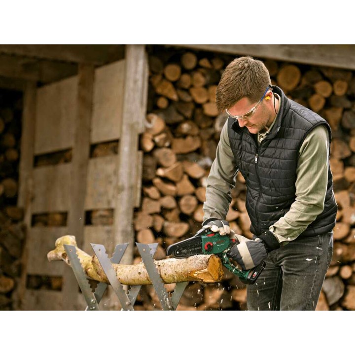 Bosch EasyChain 18V-15-7 akkukäyttöinen oksasaha, 18 V, 15 cm