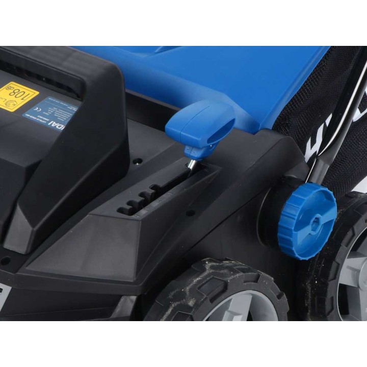 Hyundai WR6022-1800Q sähköinen lakaisukone, 1 800 W, 38 cm