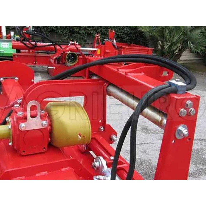 FL 164 traktorimurskain, hydraulinen sivusiirto, 164 cm, 35–40 HP