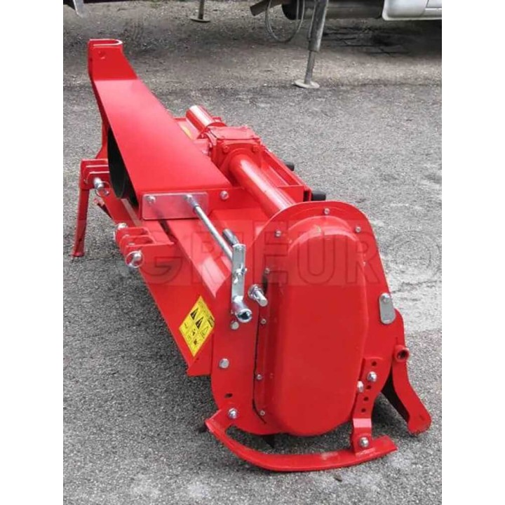 Top Line UR 168 traktorijyrsin, 168 cm, mekaaninen sivuttaissiirto, 35–40 HP