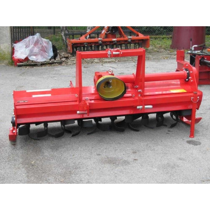 Top Line UR 204 traktorijyrsin, 204 cm, 50–60 HP, kitkakytkimellinen nivelakseli