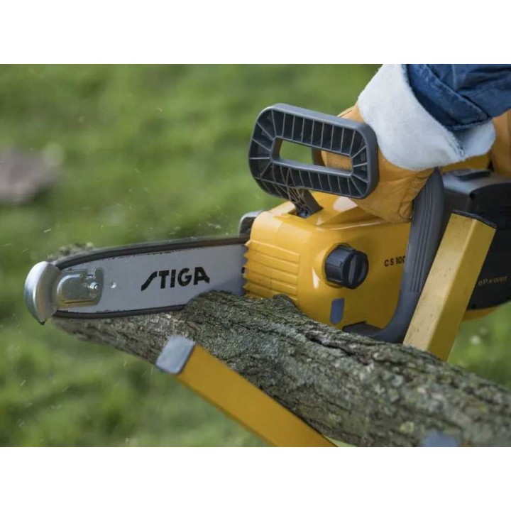Stiga CS 100e Kit akkumoottorisaha, 20 V, 4 Ah, 25 cm