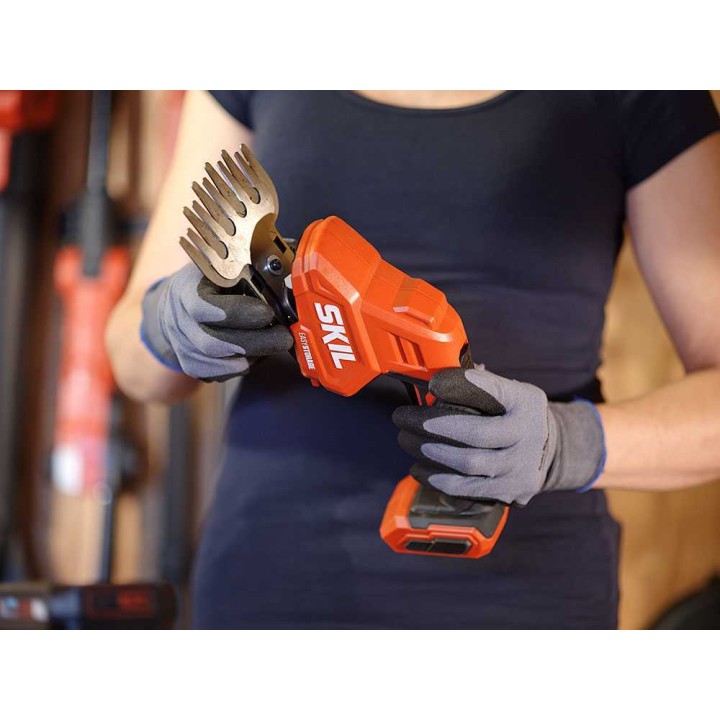 Skil 0630 CA akkukäyttöiset puutarhasakset, 20 V, 2,5 Ah, pensasaitaterä