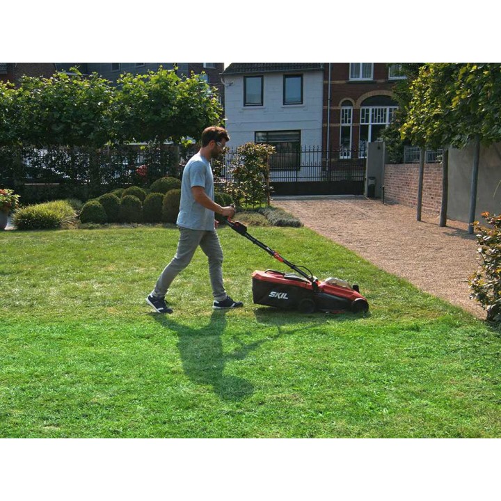Skil 0130 BA akkuruohonleikkuri, 40 V, 34 cm
