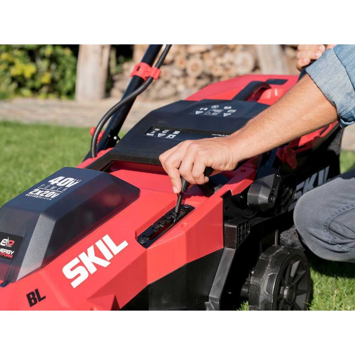 SKIL 0140 BA akkuruohonleikkuri, 43 cm, 2 × 20 V, 4 Ah