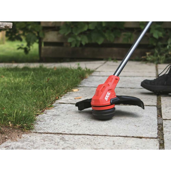 Skil 0250CA akkukäyttöinen raivaussaha, 20 V, 2,5 Ah, 33 cm