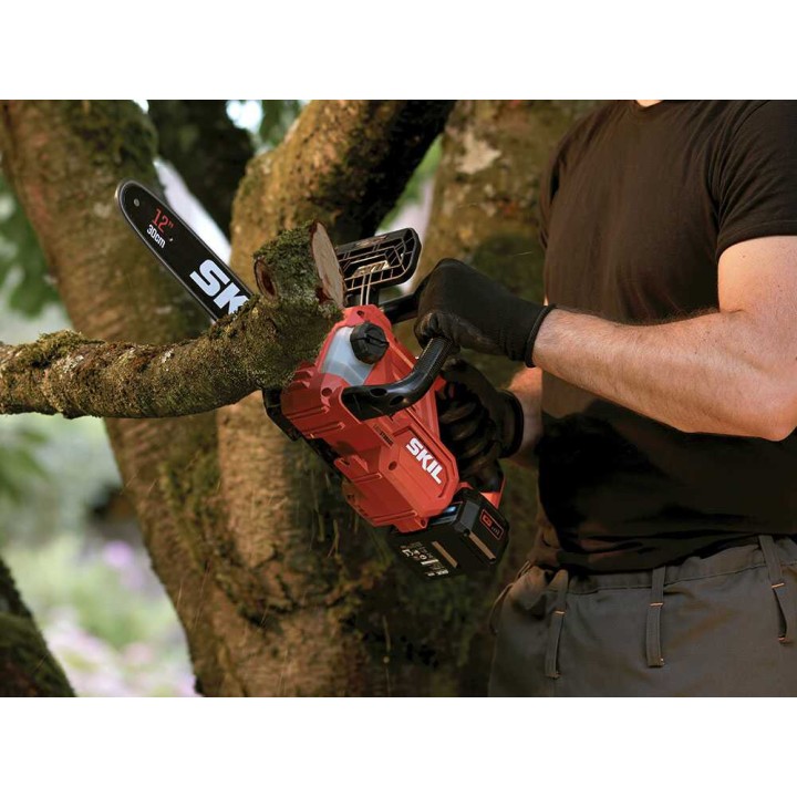 SKIL 0534CA akkumoottorisaha, 20 V, 2,5 Ah, 30 cm