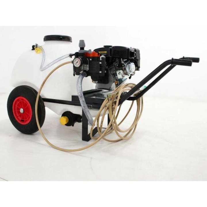 MP 30 Loncin G 200 F ruiskutuspumppu kärryllä ja 120 l säiliöllä, 5 HP, vetokoukku