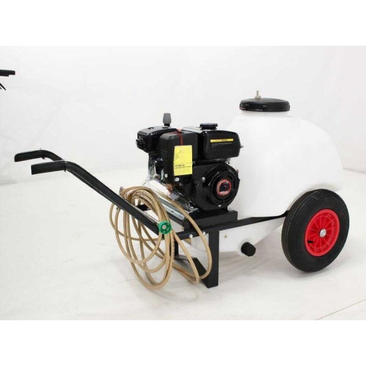 MP 30 Loncin G 200 F ruiskutuspumppu kärryllä ja 120 l säiliöllä, 5 HP, vetokoukku