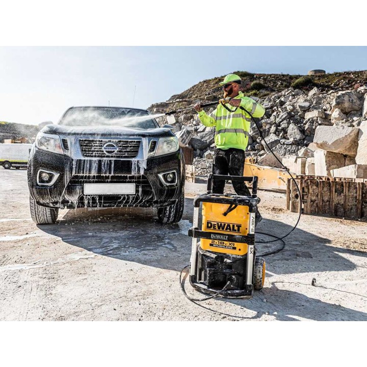DeWalt DCMPW1600N-XJ akkukäyttöinen painepesuri, 110 bar, 5,5 l/min, 2 × 18 V 5 Ah