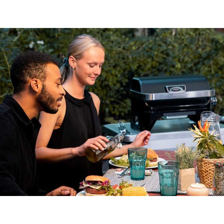 Campingaz Attitude 2go CV Black kaasugrilli, 2,4 kW, 48 × 26 cm