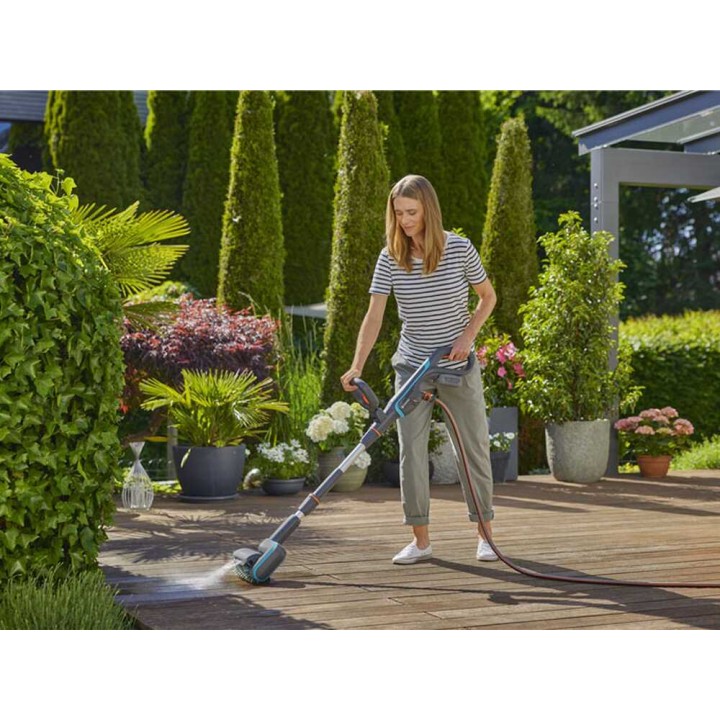 Gardena AquaBrush Universal 03/18V P akullinen pintapesuri, 18 V, 2,5 Ah
