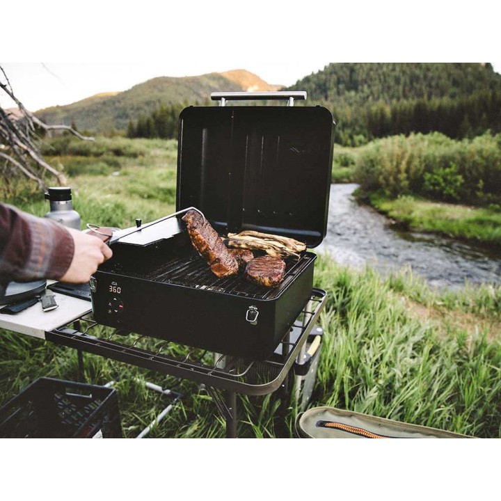 Traeger Ranger kannettava pellettigrilli, 1 187 cm², 75–230 °C