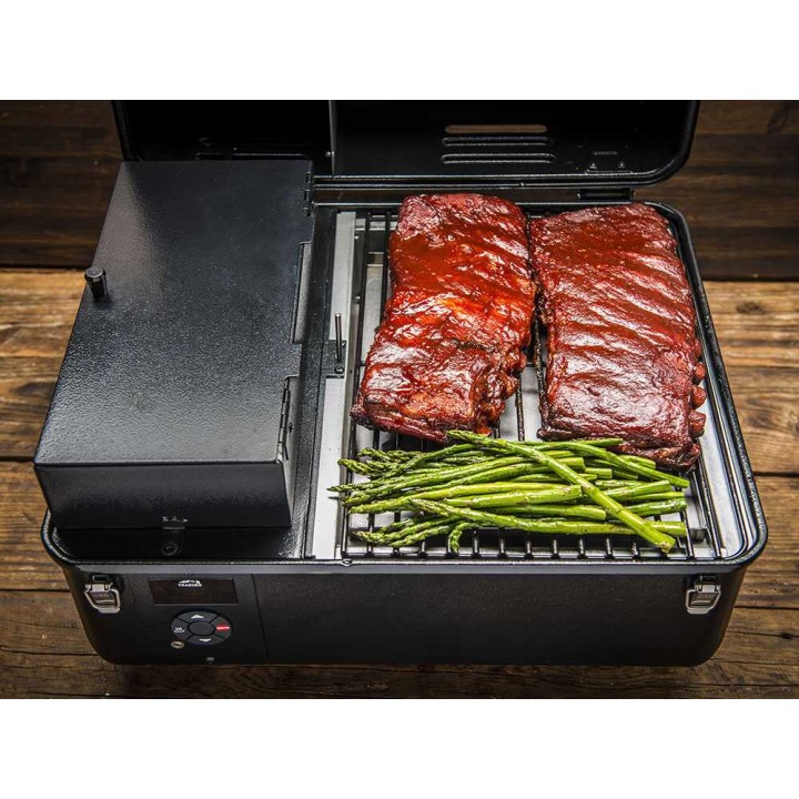 Traeger Ranger kannettava pellettigrilli, 1 187 cm², 75–230 °C
