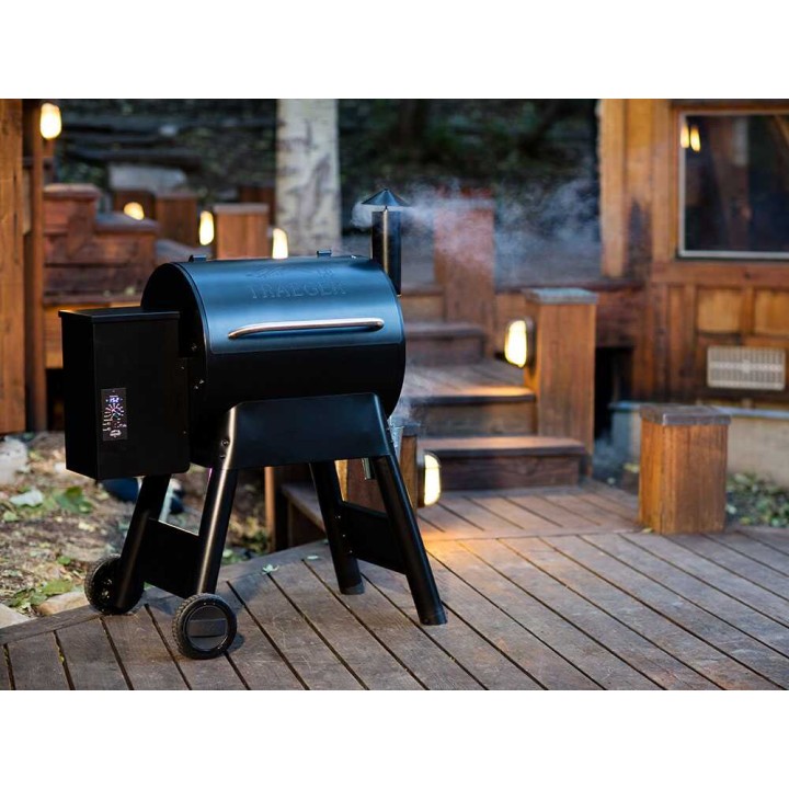 Traeger Pro 22 pellettigrilli, 3 690 cm², savustustoiminto
