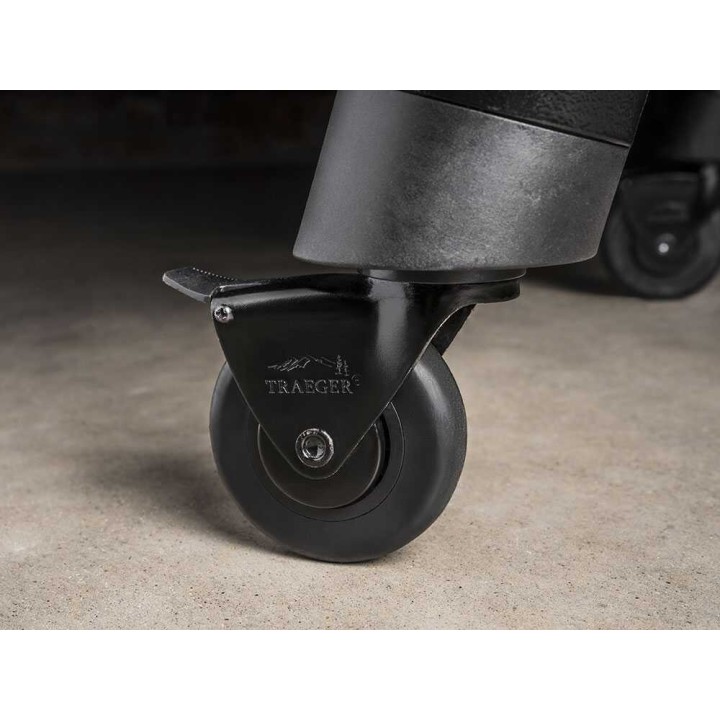 Traeger Pro 780 Black -pellettigrilli, Wi-Fi-ohjaus, 3 648 cm²