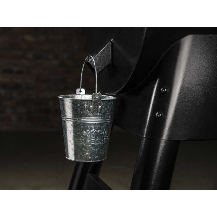 Traeger Pro 780 Black -pellettigrilli, Wi-Fi-ohjaus, 3 648 cm²
