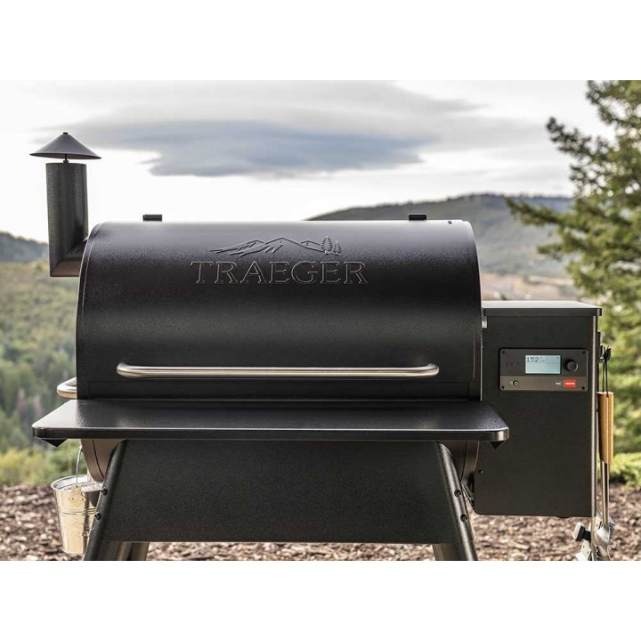 Traeger Pro 780 Black -pellettigrilli, Wi-Fi-ohjaus, 3 648 cm²