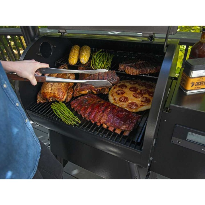 Traeger IronWood 650 pellettigrilli, Wi-Fi-ohjaus, 2 688 cm²