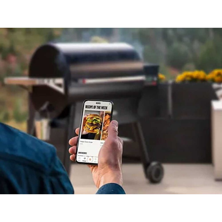 Traeger IronWood 650 pellettigrilli, Wi-Fi-ohjaus, 2 688 cm²