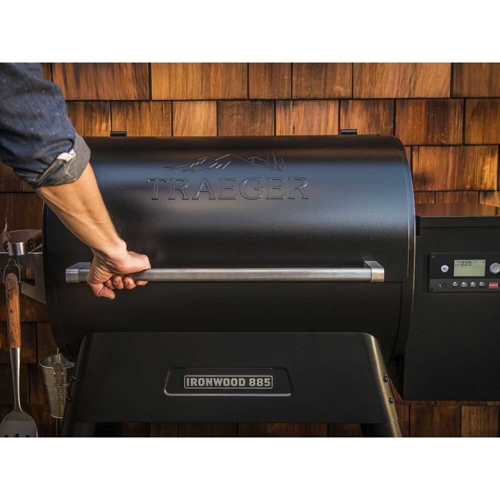 Traeger IronWood 885 pellettigrilli, Wi-Fi-ohjaus, 3 675 cm²