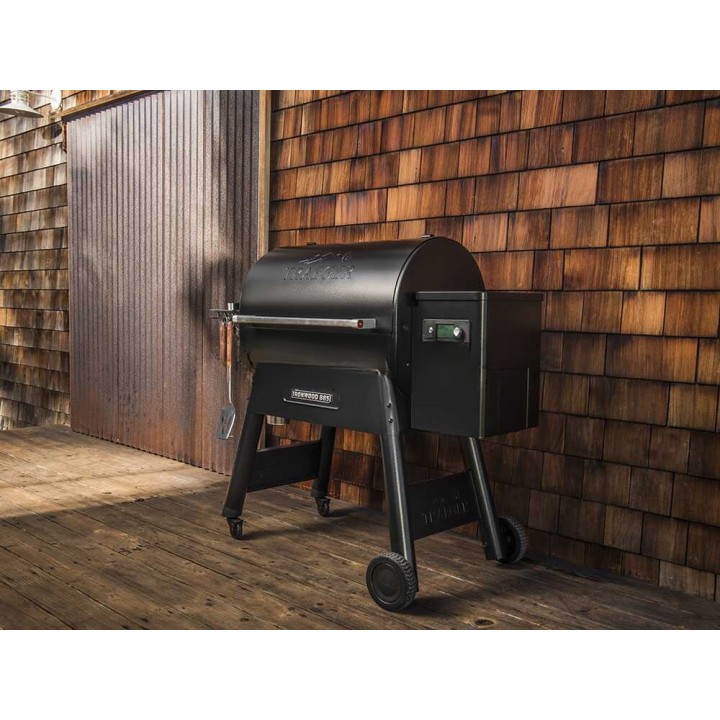 Traeger IronWood 885 pellettigrilli, Wi-Fi-ohjaus, 3 675 cm²