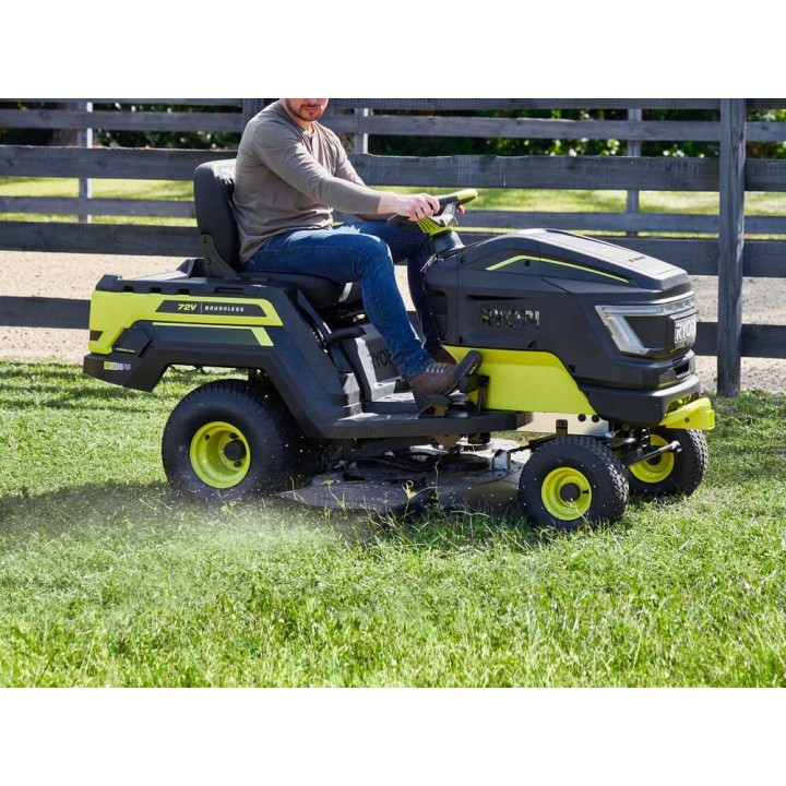 Ryobi RY72TMX107-210 akkukäyttöinen ajoleikkuri, 72 V, 107 cm