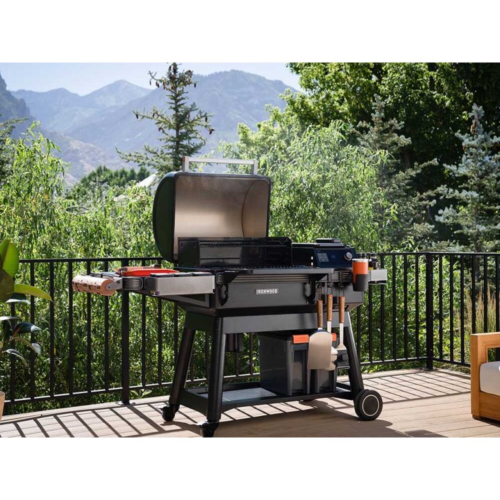 Traeger IronWood INT -pellettigrilli, Wi-Fi-ohjaus, 3 974 cm², 260 °C