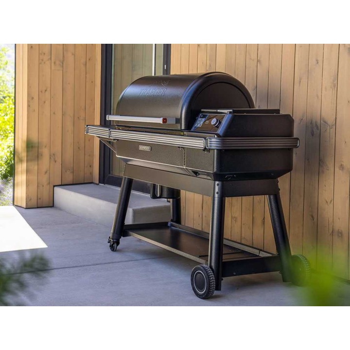 Traeger IronWood XL INT pellettigrilli, Wi-Fi-ohjaus, 5 961 cm²
