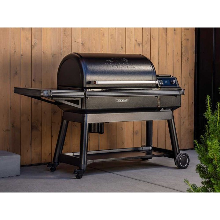 Traeger IronWood XL INT pellettigrilli, Wi-Fi-ohjaus, 5 961 cm²