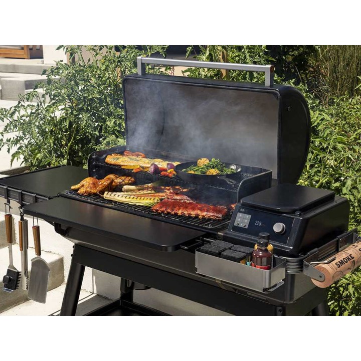 Traeger IronWood XL INT pellettigrilli, Wi-Fi-ohjaus, 5 961 cm²