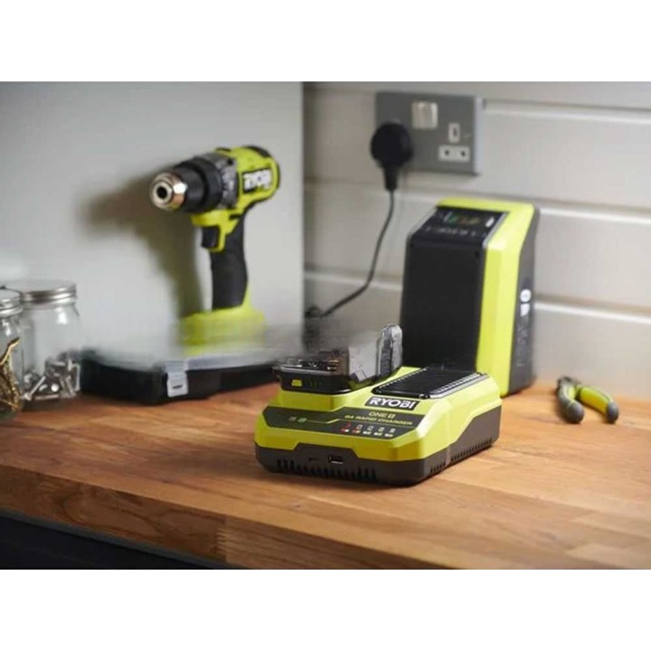 Ryobi RC18180 pikalaturi 18 V ONE+™ -akuille, 4,0 Ah, USB-C ja USB-A