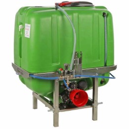 Sbaraglia Spray 600L ruiskutuslaite traktorille AR 713 pumppu