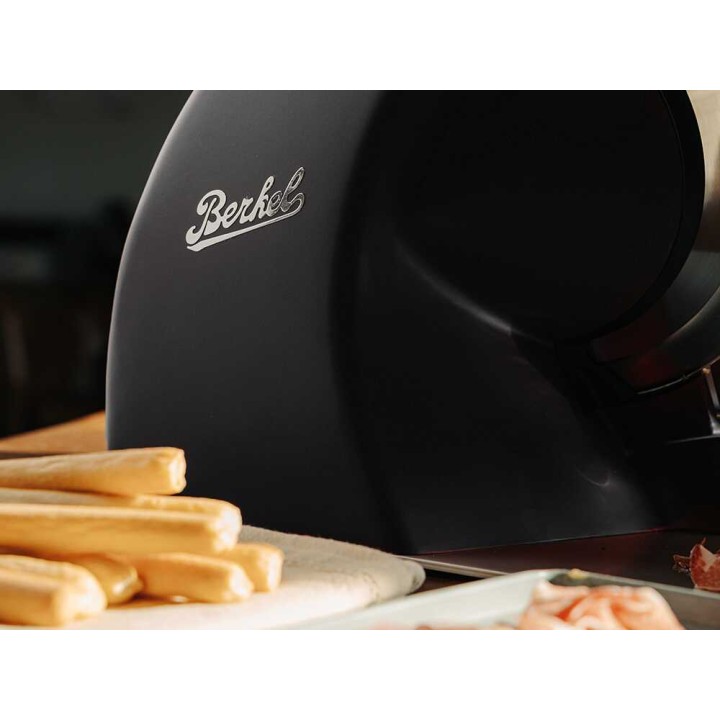 Berkel Home Line Plus 250 sähköinen viipalointikone, 190 W, musta
