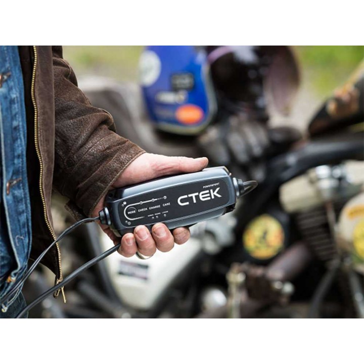 CTEK CT5 PowerSport akkulaturi ja ylläpitolaturi, 12 V, 2,3 A