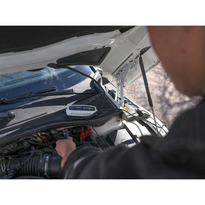 CTEK CT5 TIME TO GO -akkulaturi ja ylläpitolaturi, 12 V, 5 A