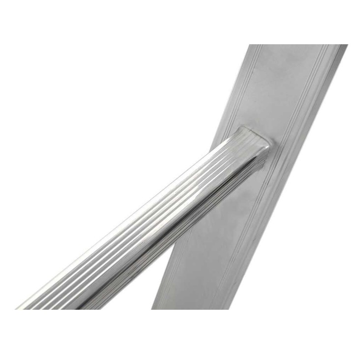 Gierre AL400 kolmiosaiset alumiinitikkaat, 6 + 6 + 6 askelmaa, 150 kg, 470 cm